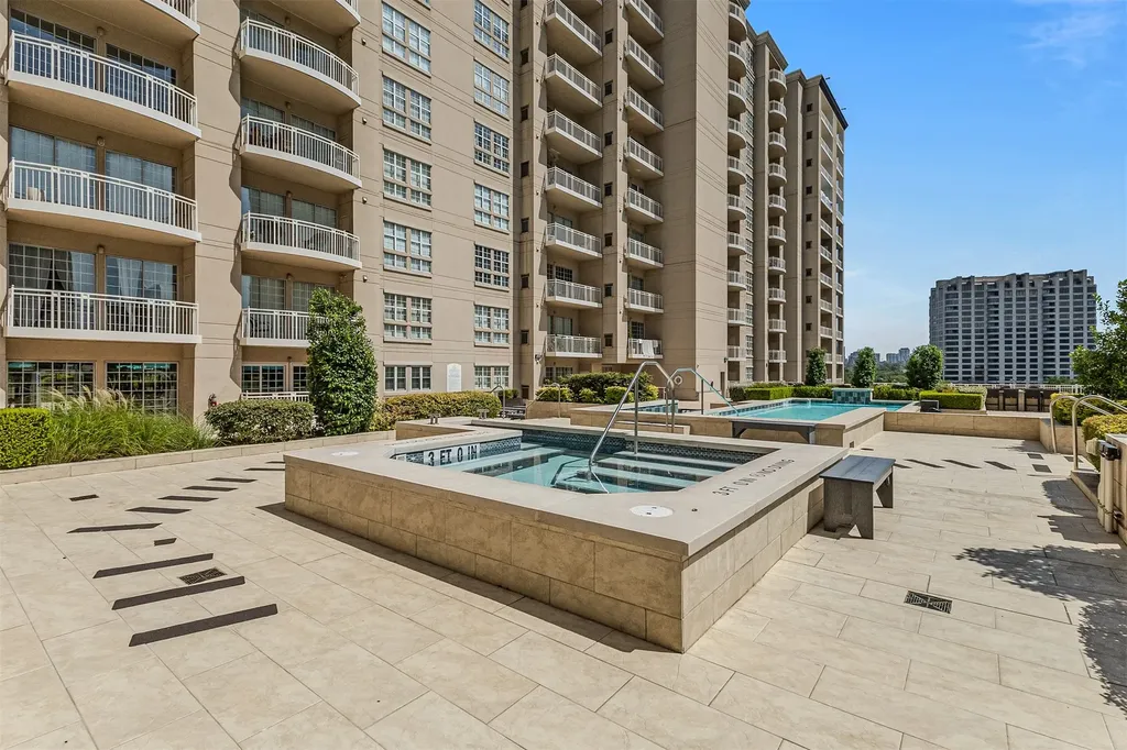 3225 Turtle Creek Boulevard Dallas TX 75219