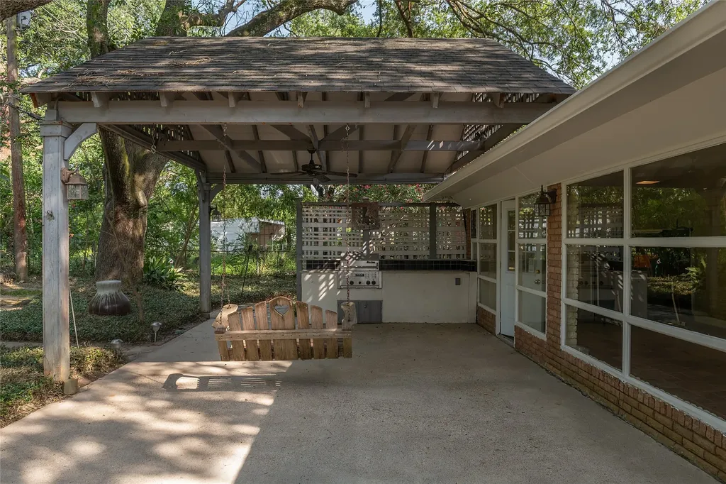 5910 Fern Avenue Shreveport LA 71105