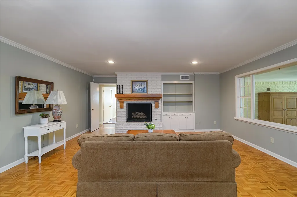 5910 Fern Avenue Shreveport LA 71105