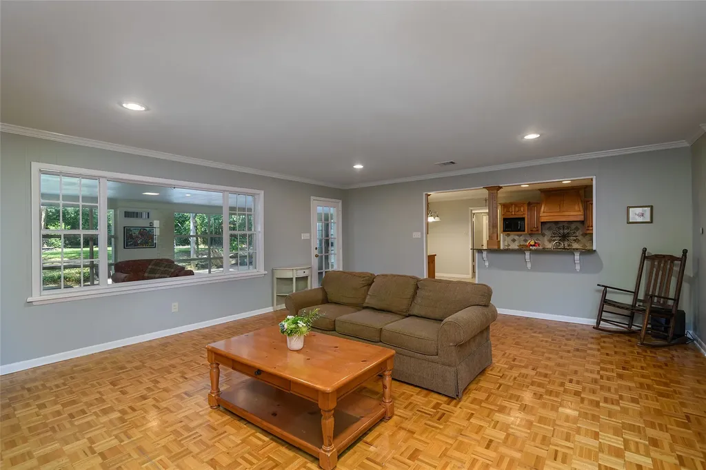 5910 Fern Avenue Shreveport LA 71105