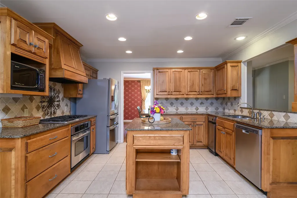 5910 Fern Avenue Shreveport LA 71105