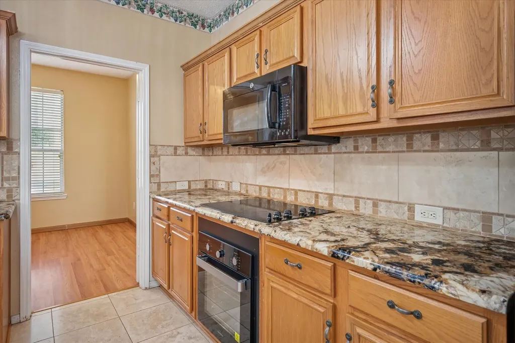 2008 Devin Lane Lewisville TX 75067