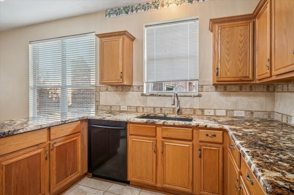 2008 Devin Lane Lewisville TX 75067
