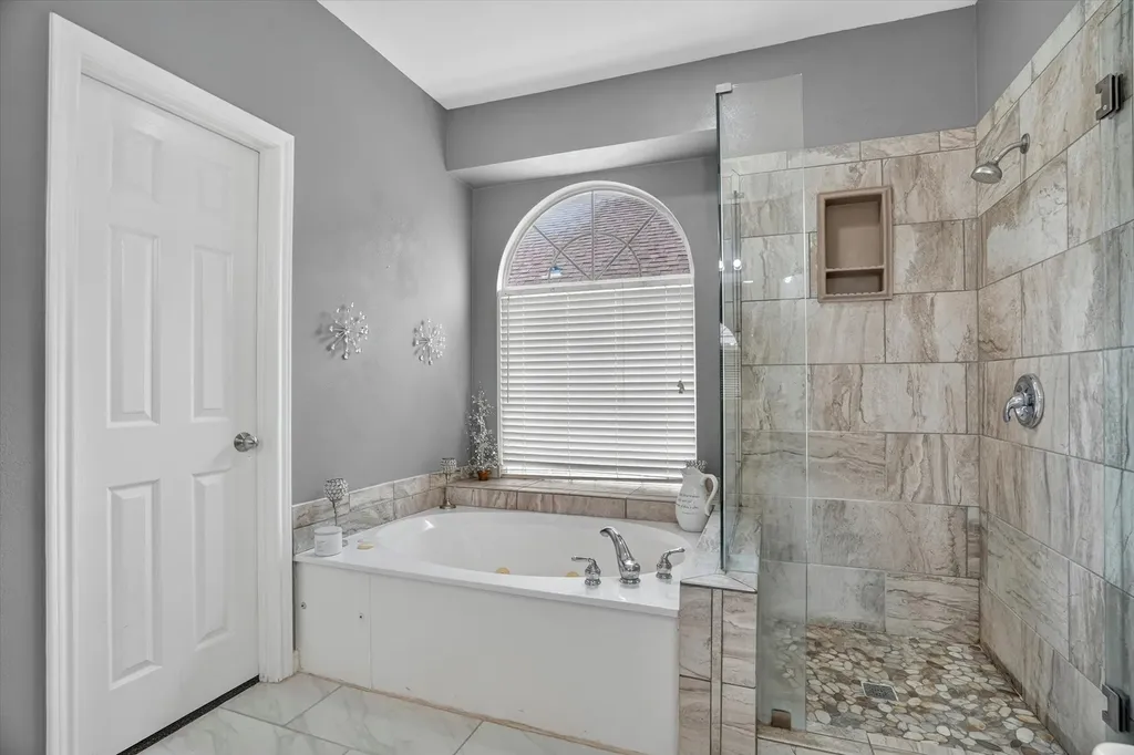 7724 Brook Meadow Lane Fort Worth TX 76133
