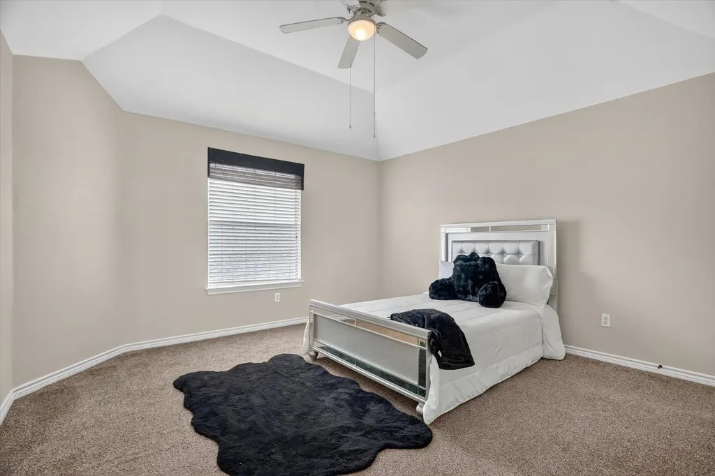 7724 Brook Meadow Lane Fort Worth TX 76133