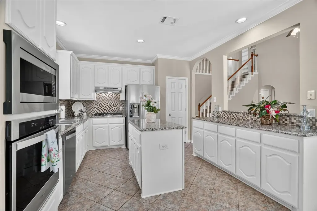 7724 Brook Meadow Lane Fort Worth TX 76133