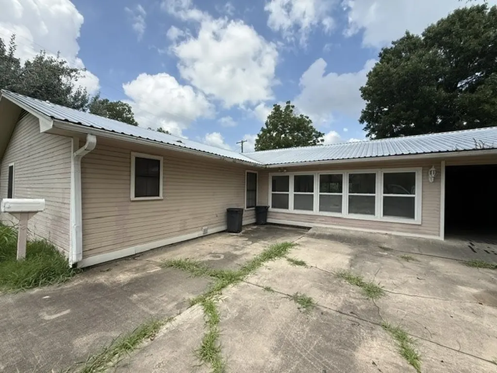 131 SE 7th Street Cooper TX 75432