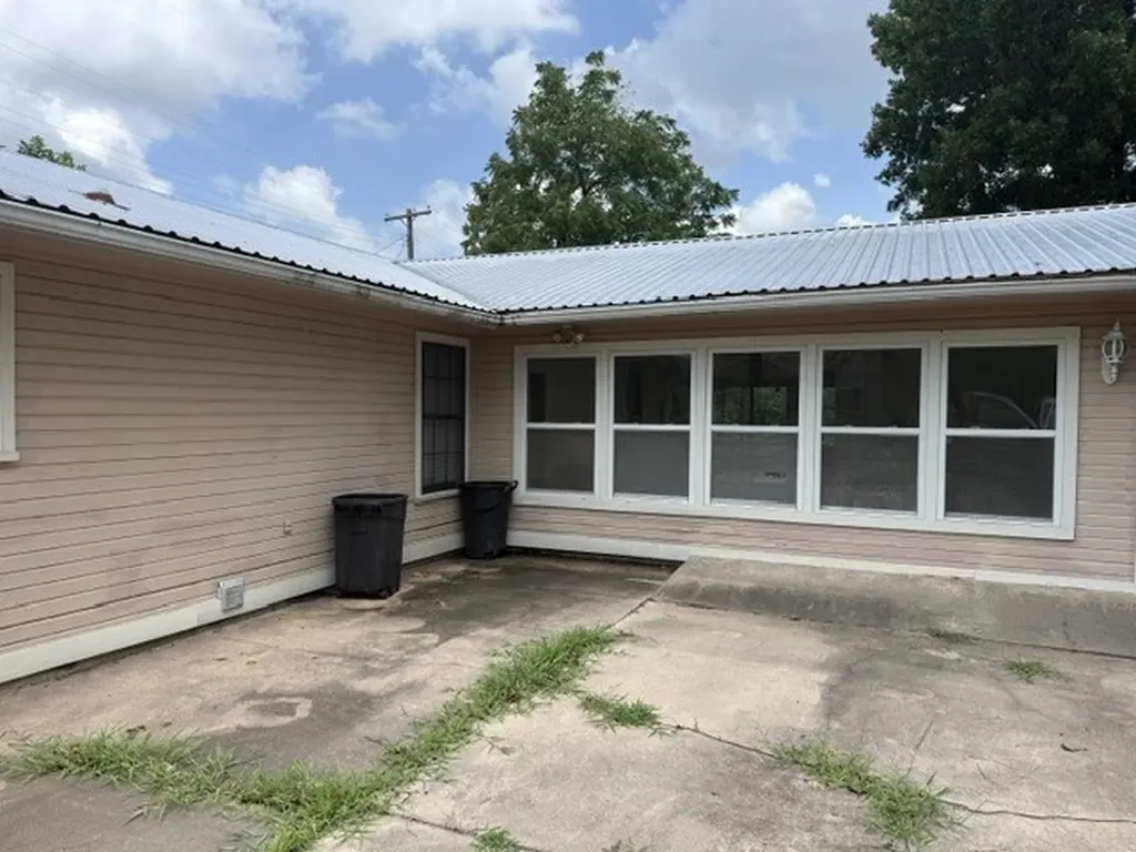 131 SE 7th Street Cooper TX 75432