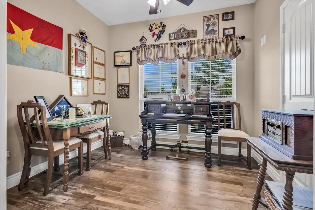 530 Rs County Road 4269 Emory TX 75440