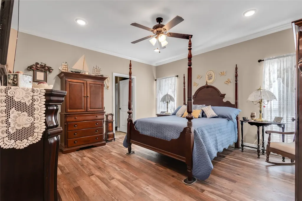 530 Rs County Road 4269 Emory TX 75440
