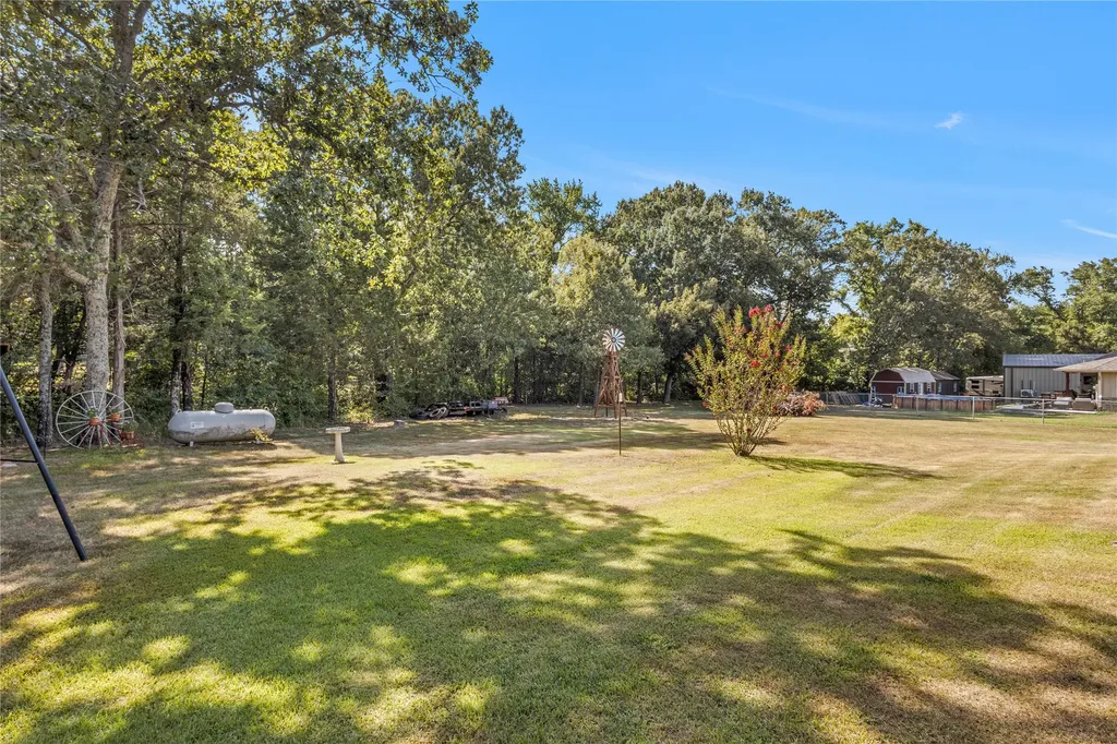 530 Rs County Road 4269 Emory TX 75440