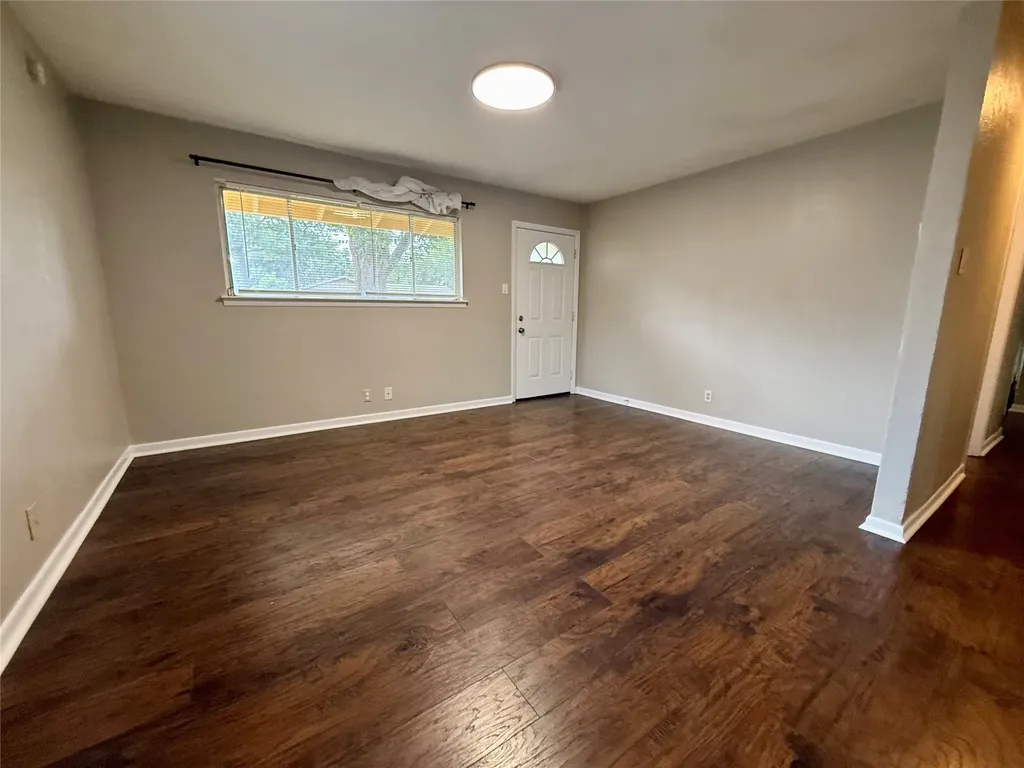 308 Simmons Drive Hurst TX 76053