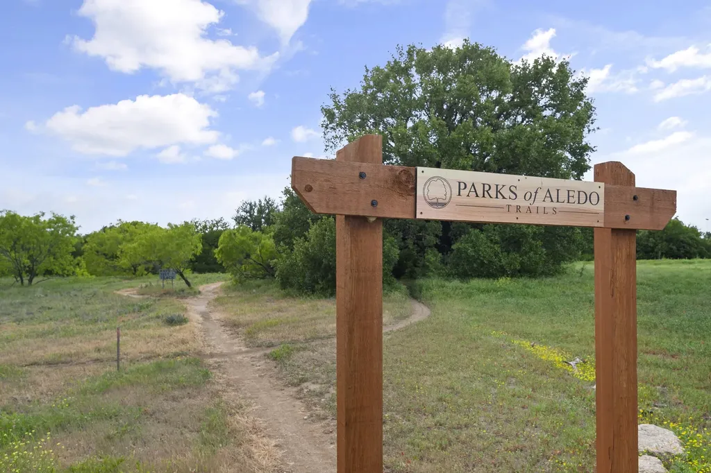 304 Westridge Trail Aledo TX 76008