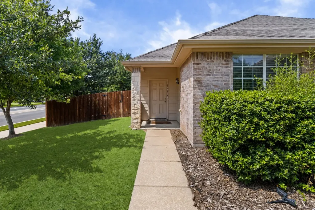 1301 Sand Verbena Way Fort Worth TX 76177