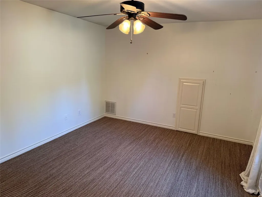 1116 Oak Garden Circle Tyler TX 75703