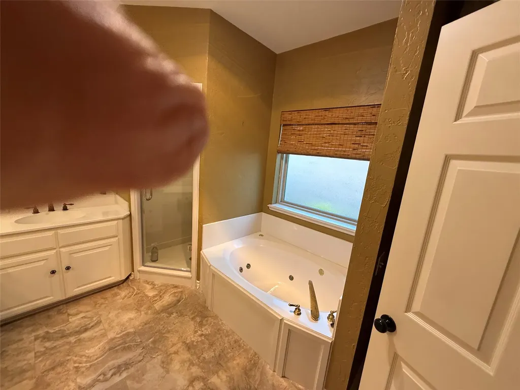 1116 Oak Garden Circle Tyler TX 75703
