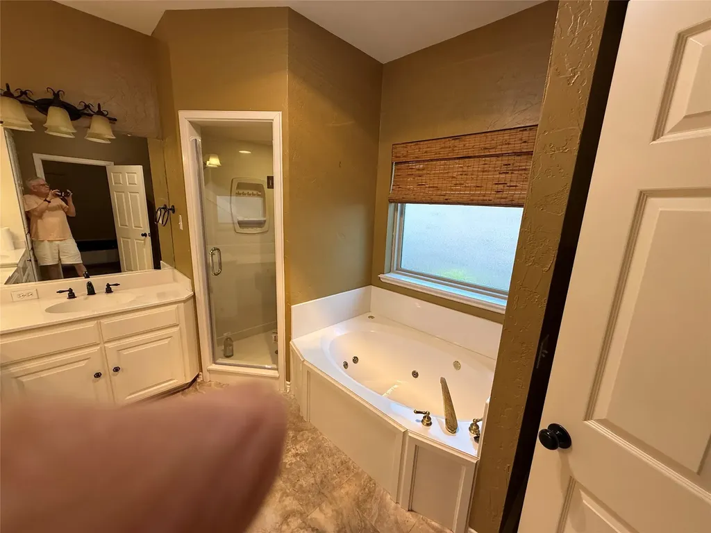 1116 Oak Garden Circle Tyler TX 75703