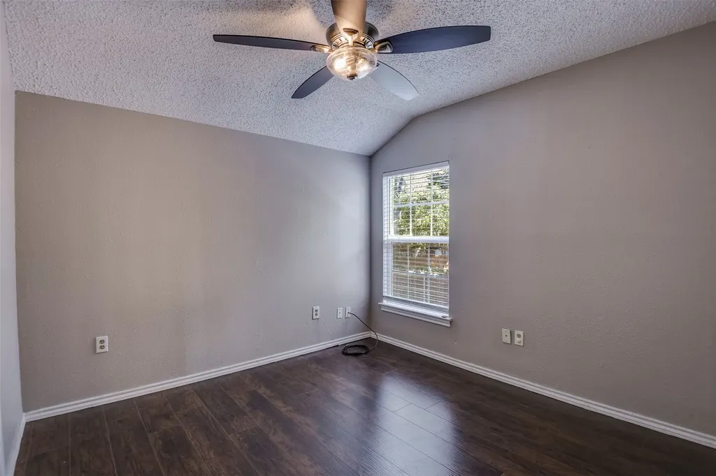 3906 San Luis Court Arlington TX 76016