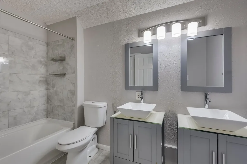 3906 San Luis Court Arlington TX 76016