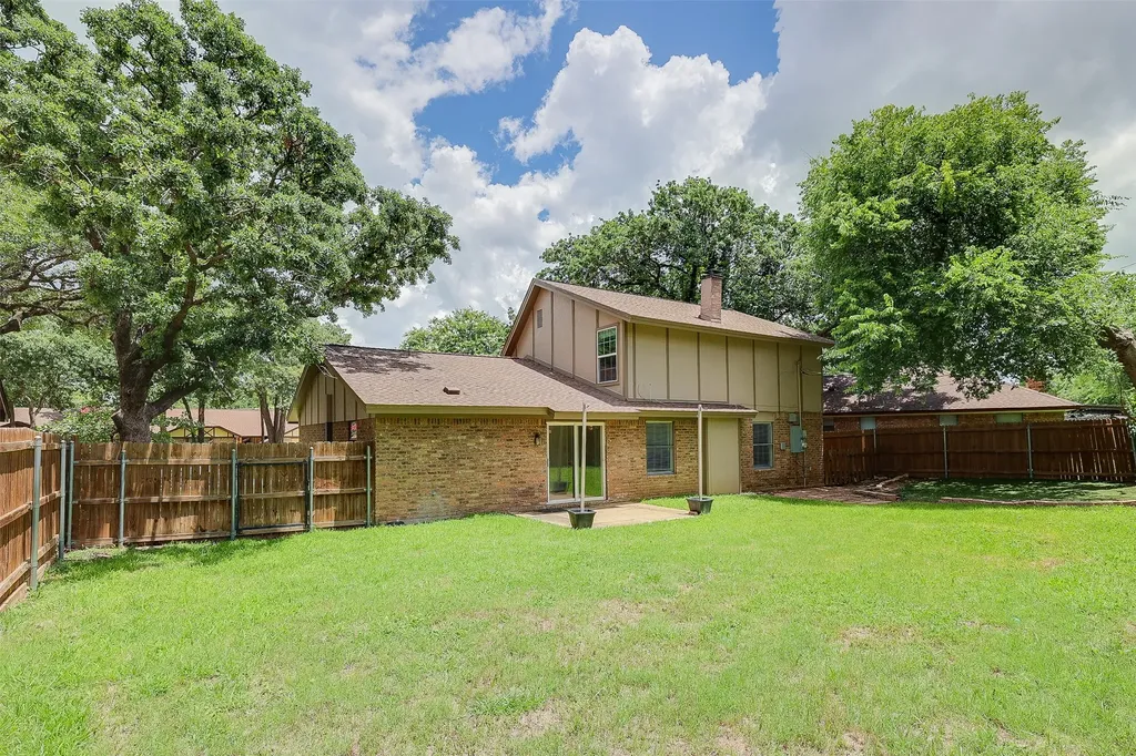 3906 San Luis Court Arlington TX 76016