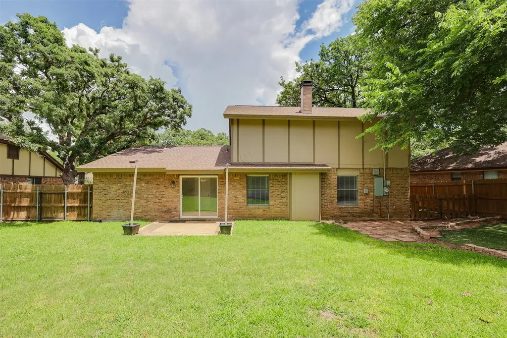 3906 San Luis Court Arlington TX 76016