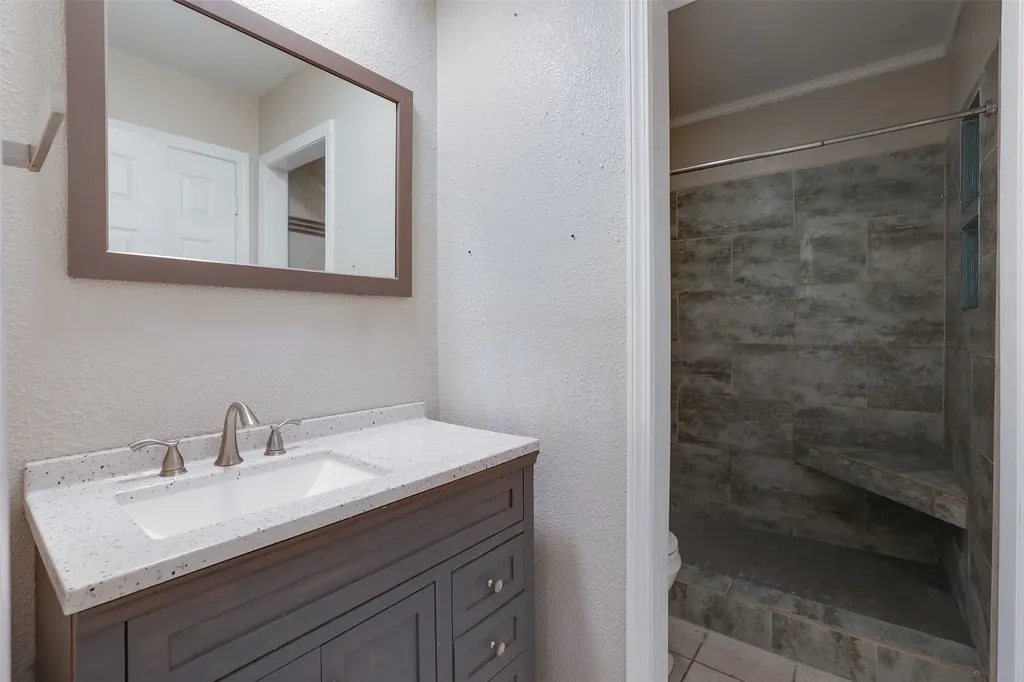 3906 San Luis Court Arlington TX 76016