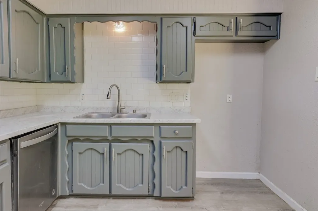 3906 San Luis Court Arlington TX 76016