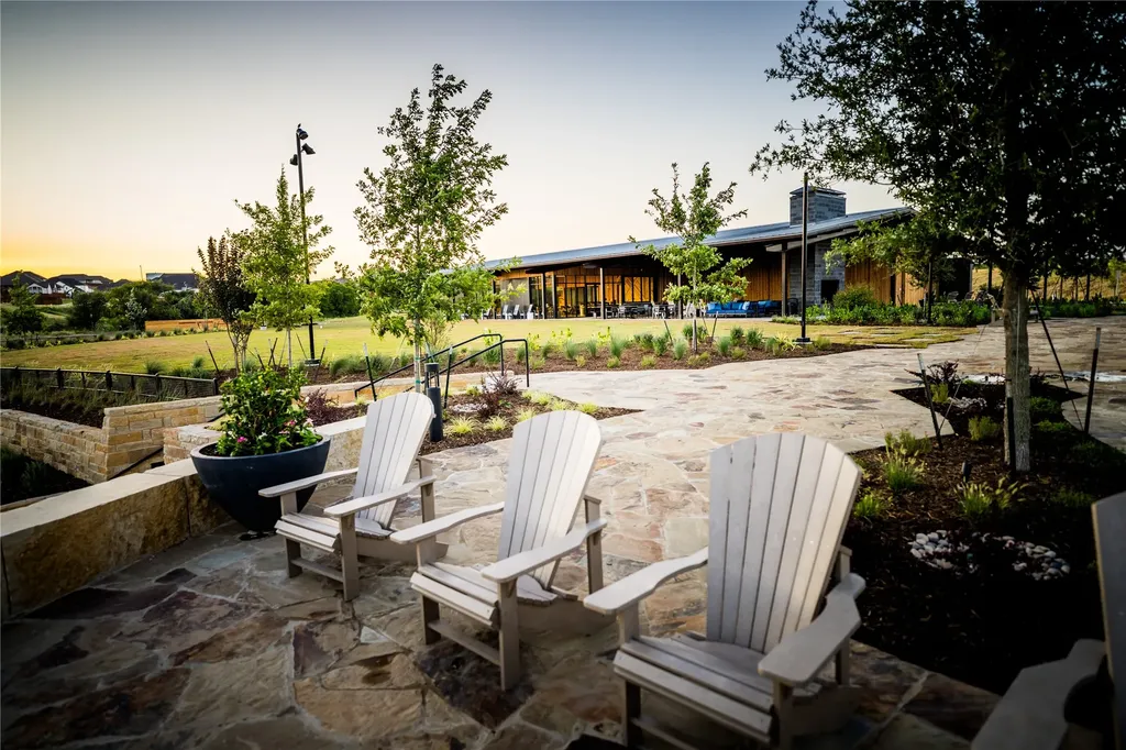 143 Summer Rain Way Newark TX 76071