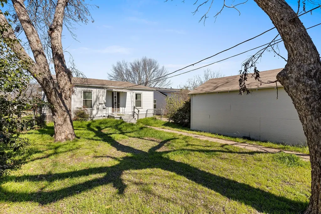 2712 Lyle Avenue Waco TX 76708