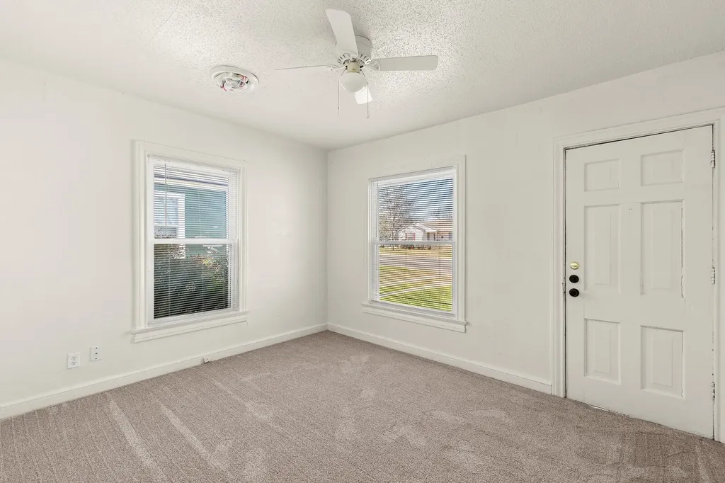 2712 Lyle Avenue Waco TX 76708