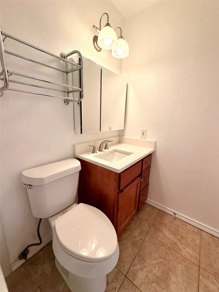 5727 Richmond Avenue Dallas TX 75206