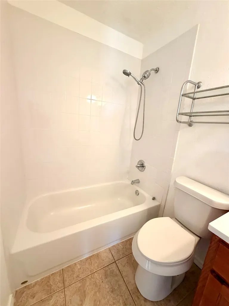 5727 Richmond Avenue Dallas TX 75206