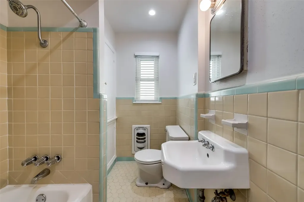4134 Prescott Avenue Dallas TX 75219