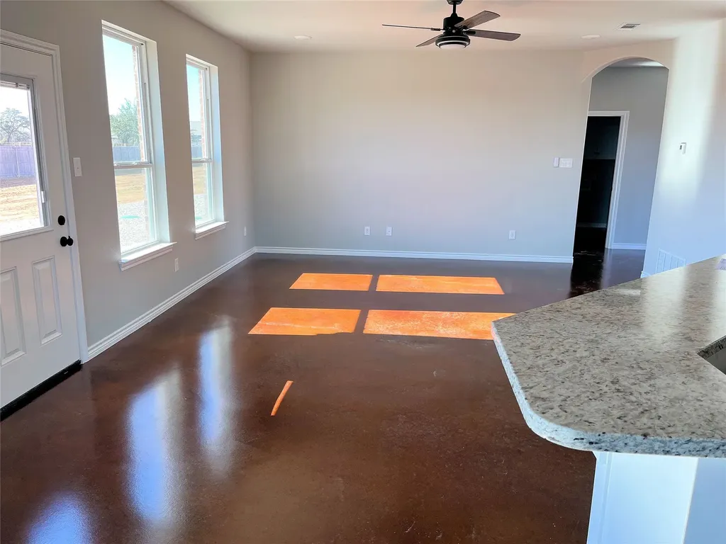 1068 County Road 327a Glen Rose TX 76043
