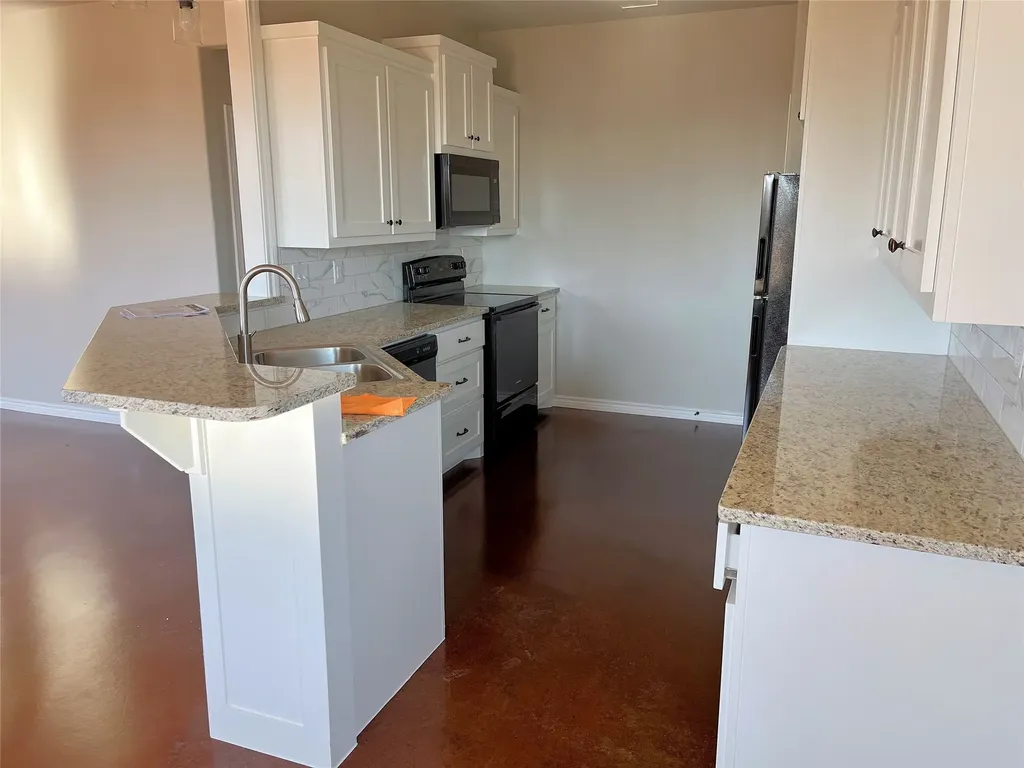 1068 County Road 327a Glen Rose TX 76043