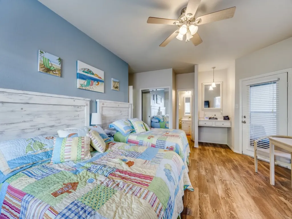 2164 Tanglewood Boulevard Pottsboro TX 75076