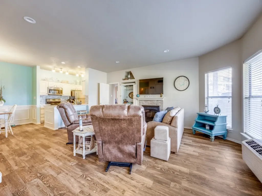 2164 Tanglewood Boulevard Pottsboro TX 75076