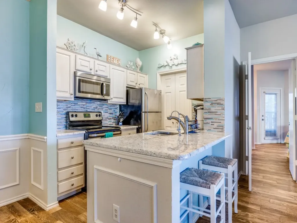 2164 Tanglewood Boulevard Pottsboro TX 75076