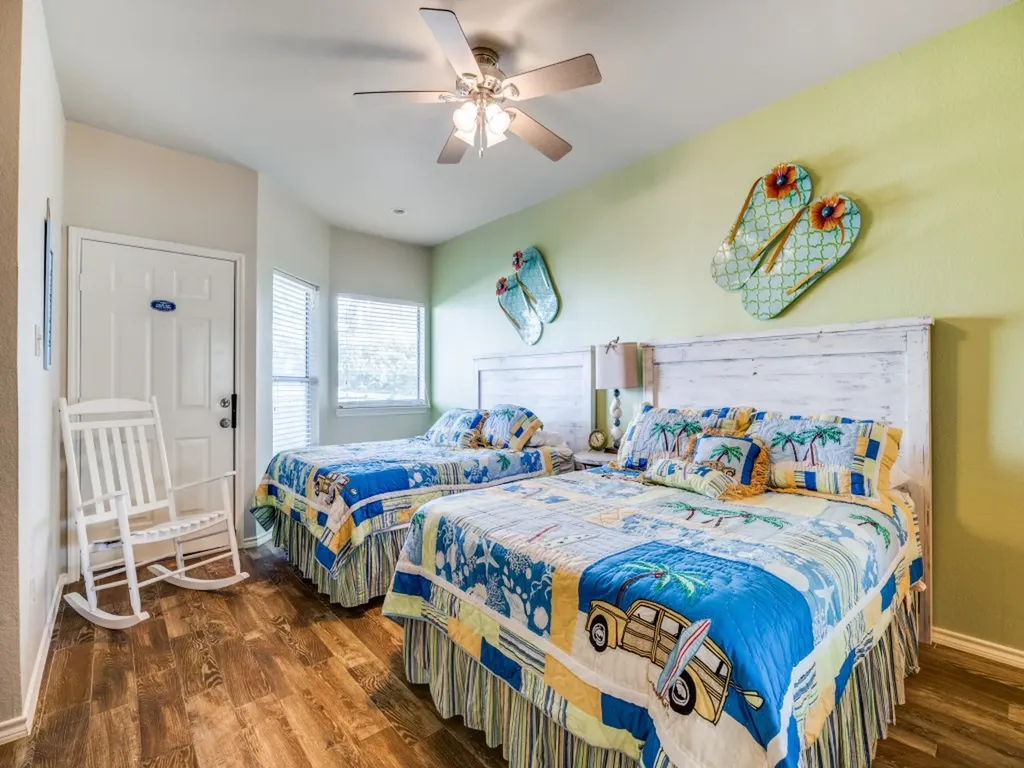 2164 Tanglewood Boulevard Pottsboro TX 75076