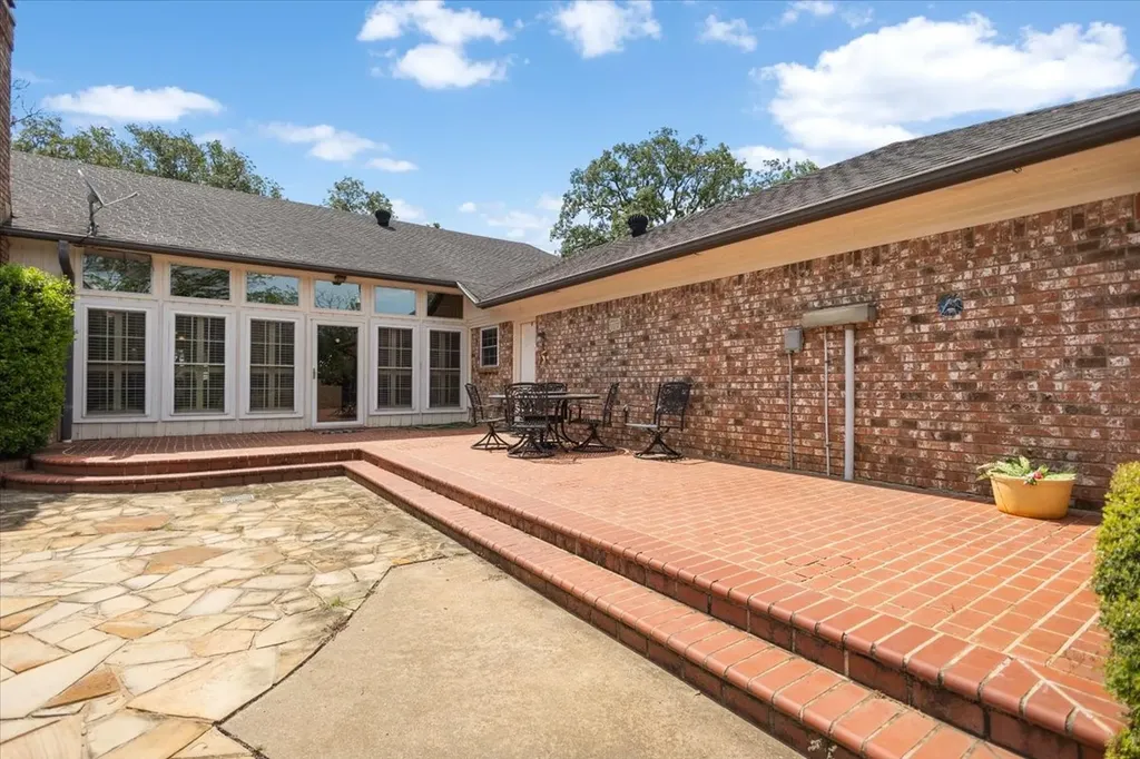 280 Vz County Road 4821 Chandler TX 75758