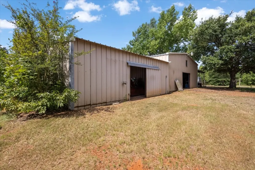 280 Vz County Road 4821 Chandler TX 75758