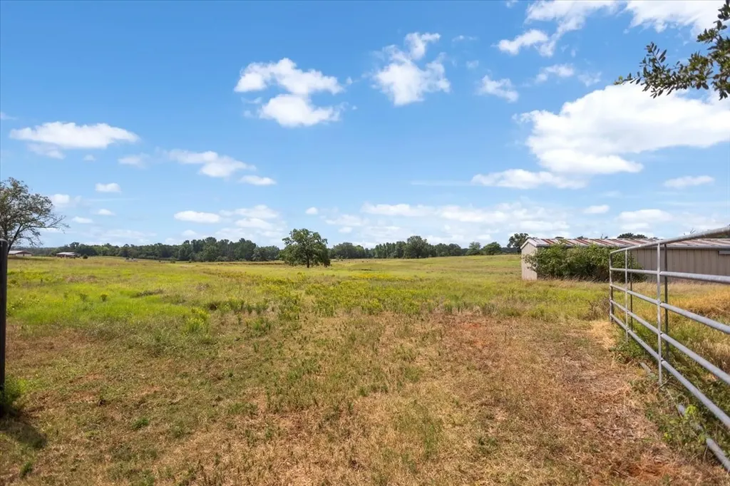280 Vz County Road 4821 Chandler TX 75758