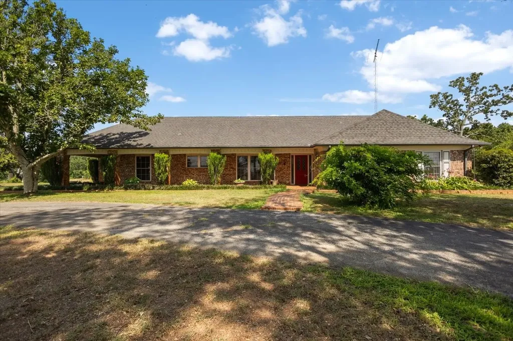 280 Vz County Road 4821 Chandler TX 75758