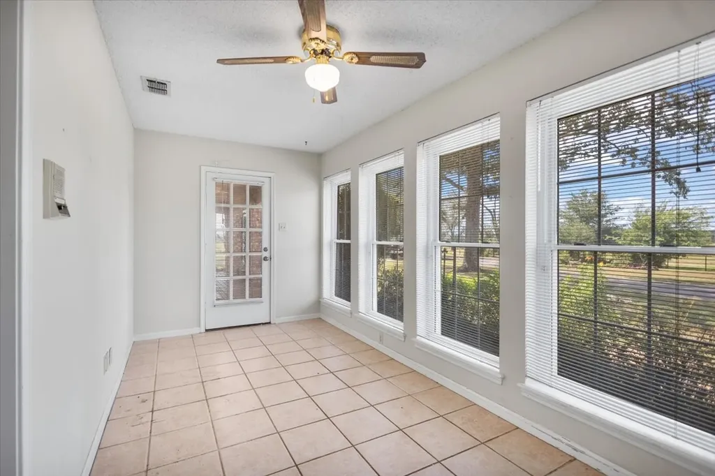 280 Vz County Road 4821 Chandler TX 75758