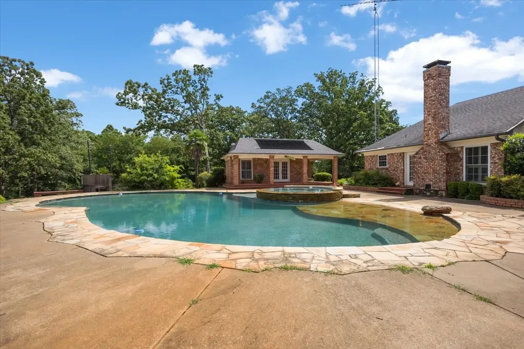 280 Vz County Road 4821 Chandler TX 75758