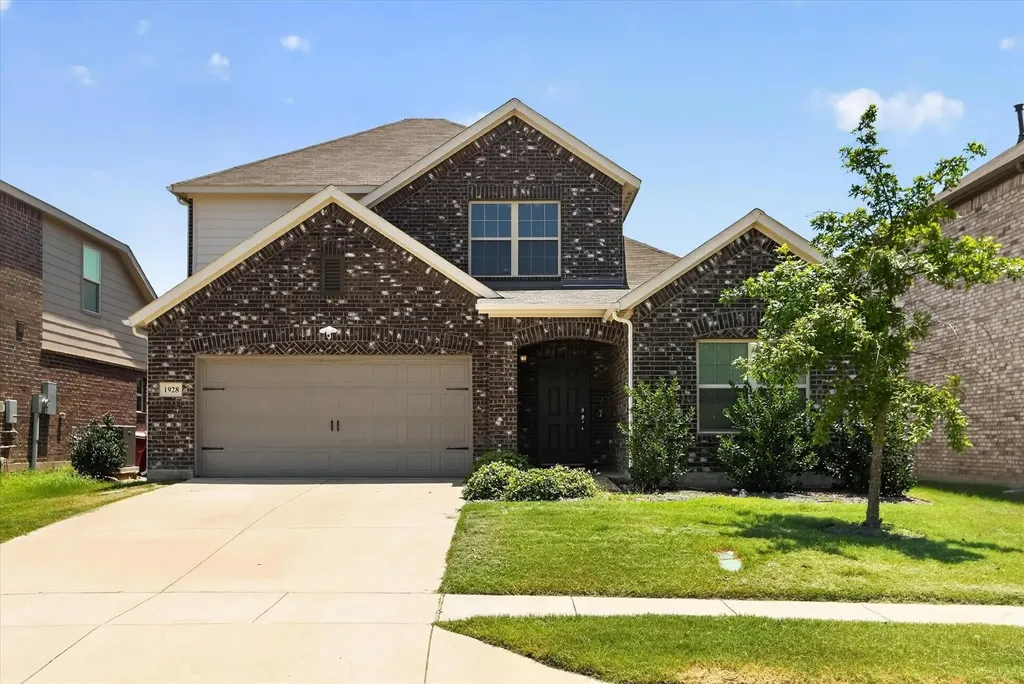 1928 Blackbrush Drive Royse City TX 75189