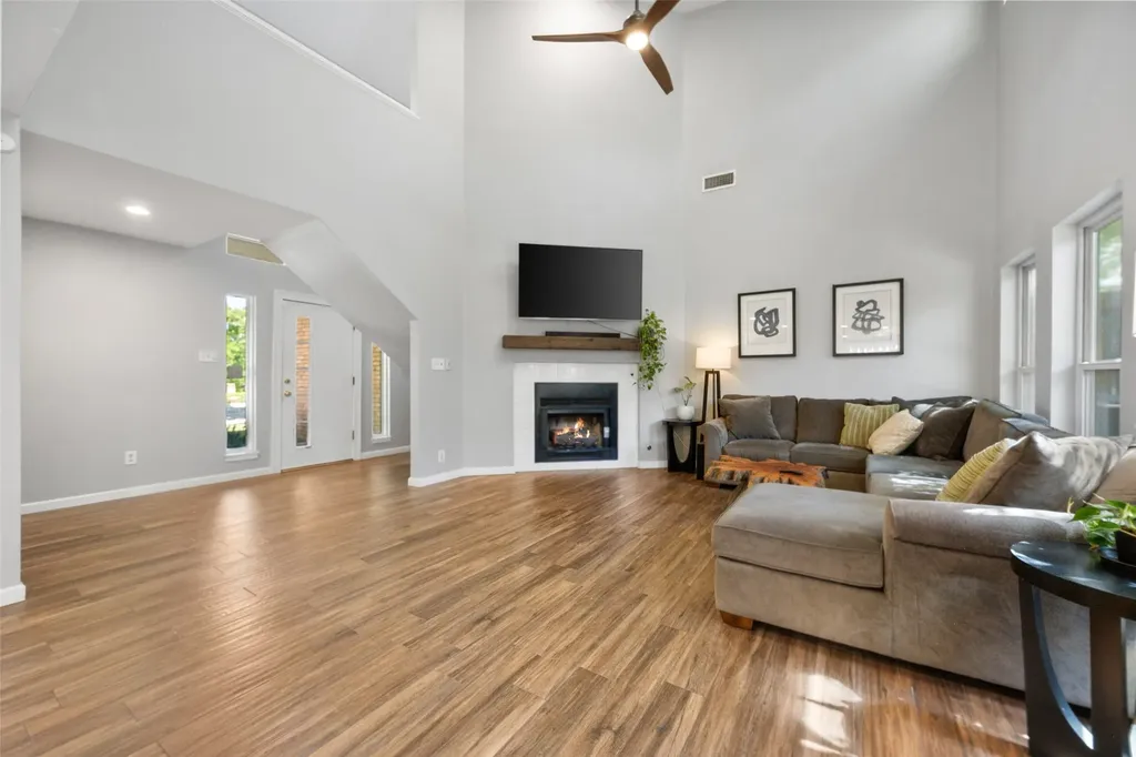3512 Townlake Circle Arlington TX 76016