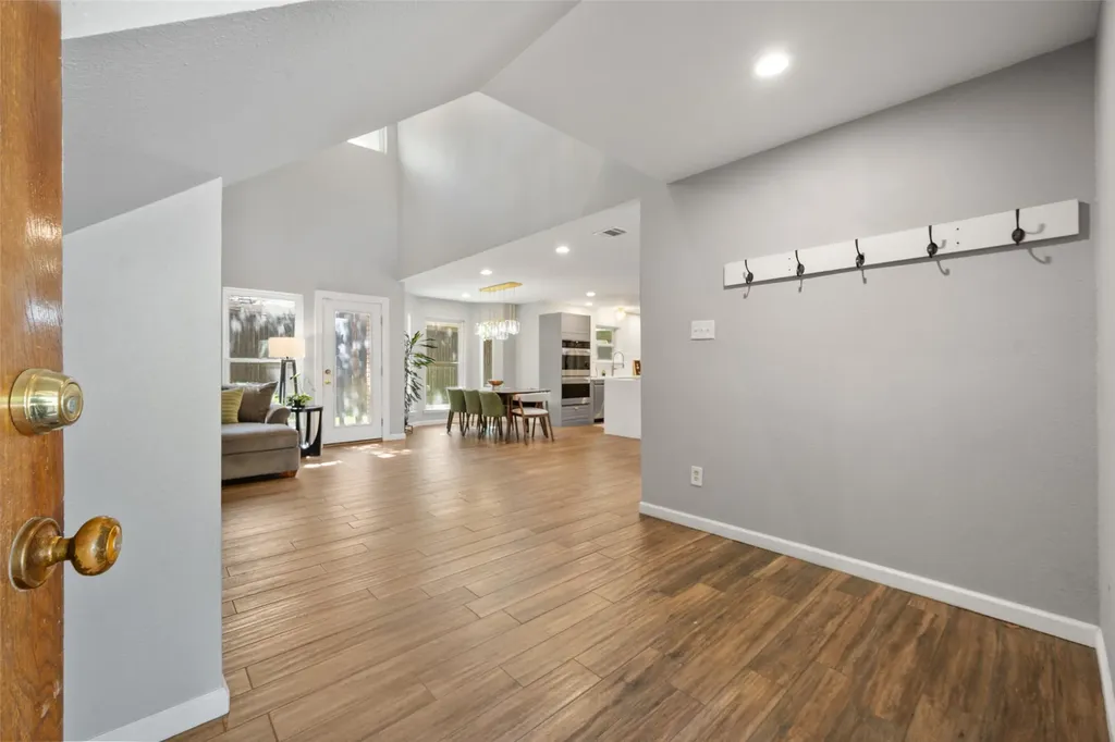 3512 Townlake Circle Arlington TX 76016