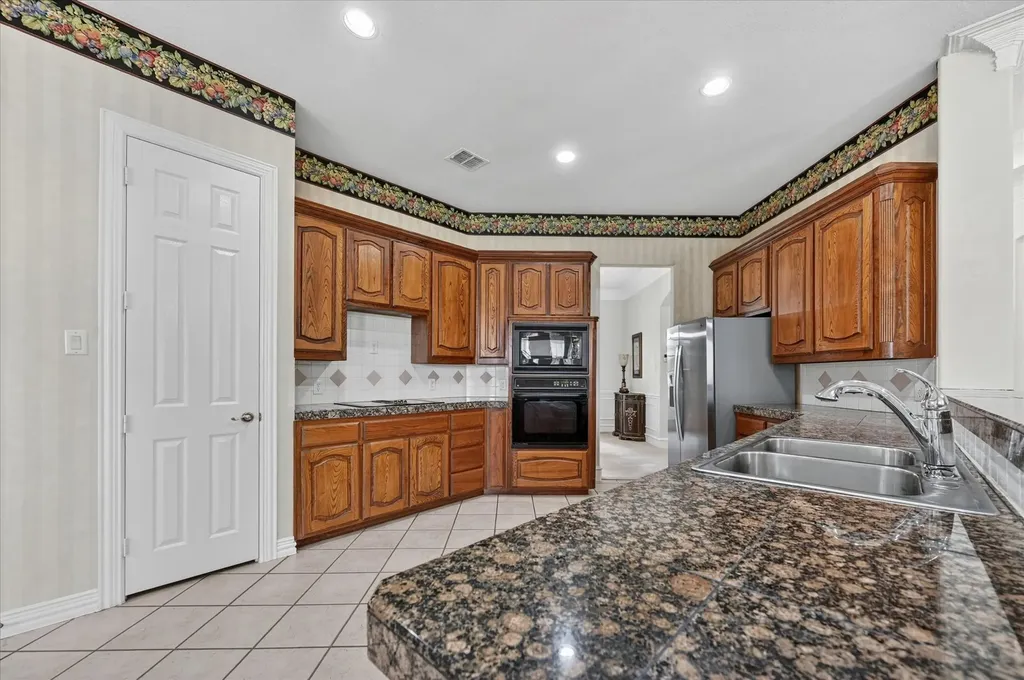 4409 Argyle Lane Denton TX 76226