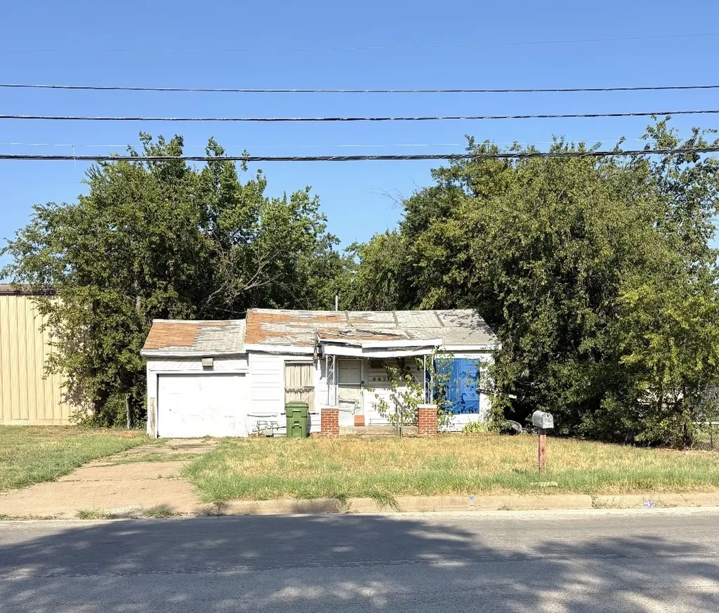 807 SE 6th Avenue Mineral Wells TX 76067